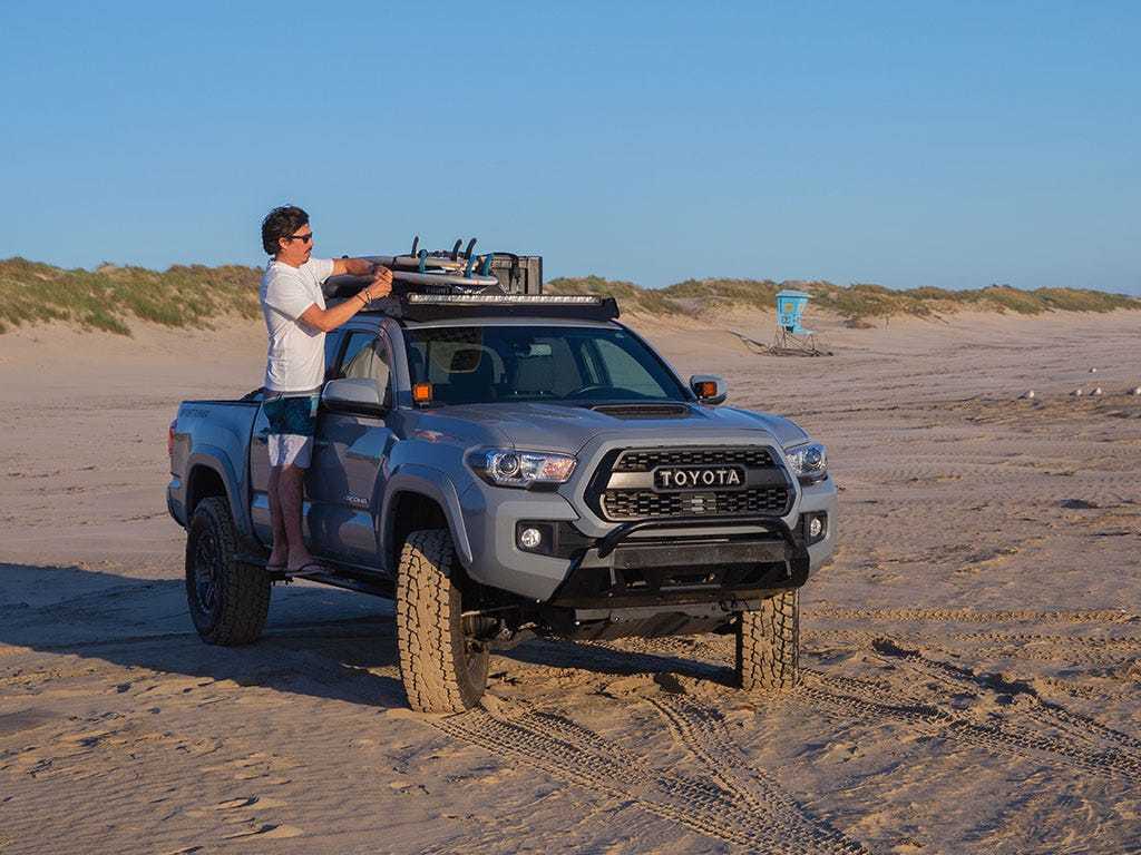 Toyota Tacoma (2005-2023) Slimsport Roof Rack Kit / Light Bar Ready