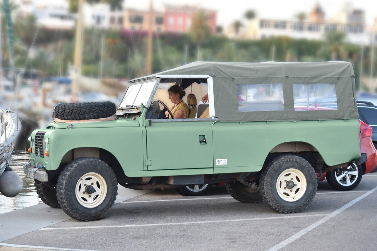 Hood With Side Windows (WSW) 109" / 110" - Grey-Green