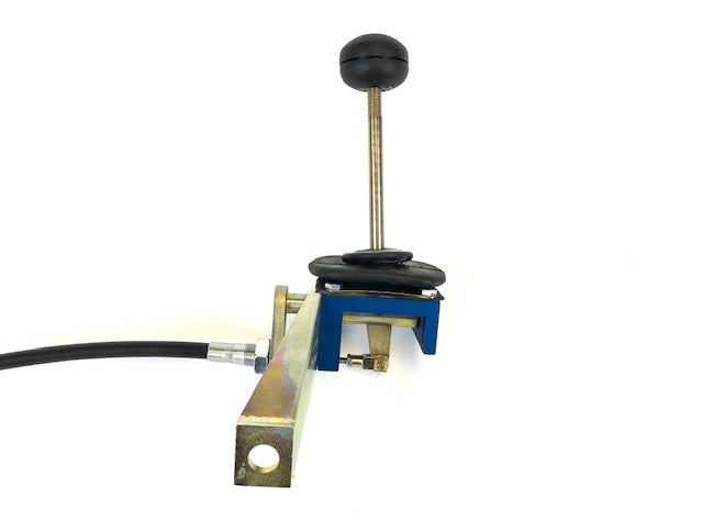 Disco II Diff Lock Linkage
The early Disco II's were not supplied with a centre diff lock function although for a couple of years they did have the internals for the centre diff to be locked. During the following couple of years to save costs, t