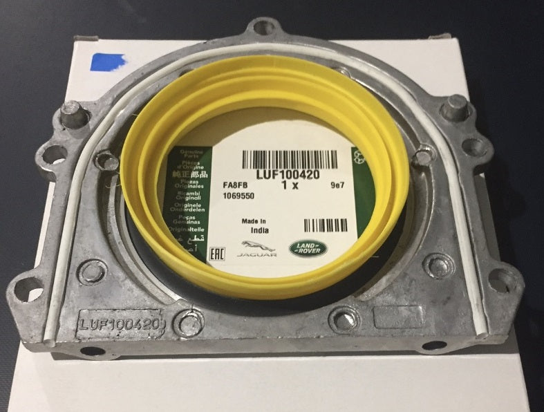 Oil seal crankshaft rear