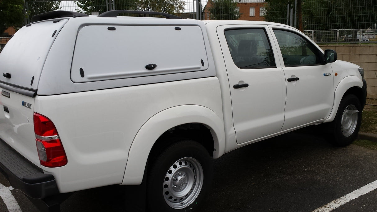 L200 D.C. : Hardtop with windows and Side Opening