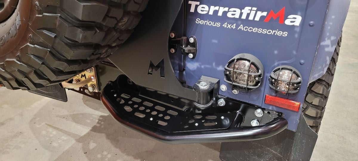 Skeleton Rear Step Bumpers For Defenders 1983-2016