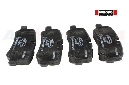 Rear Brake Pads (With Fitting Kit)