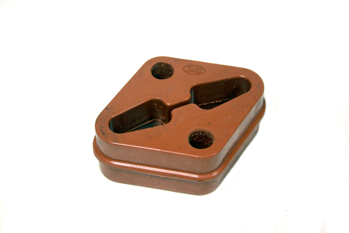 Silentblock Exhaust