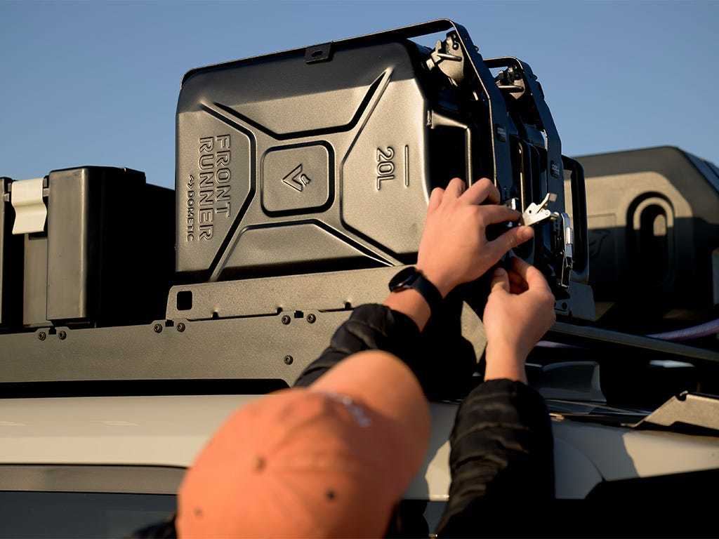 20l Fuel Jerry Can - Black Steel Finish