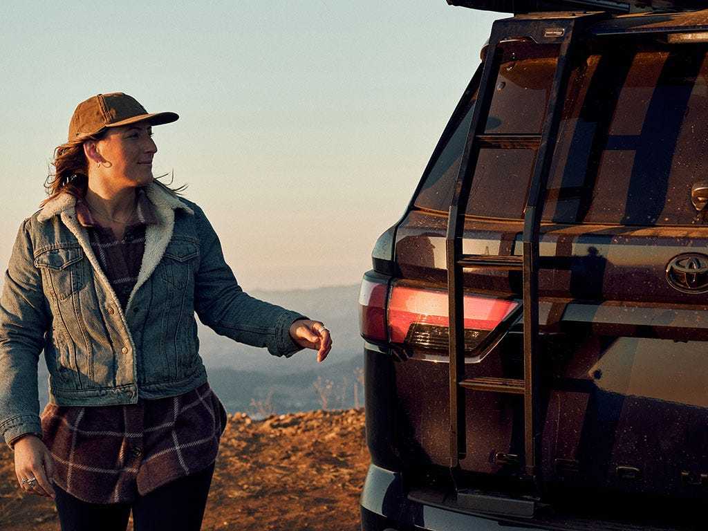Toyota Sequoia (2023- Current) Ladder