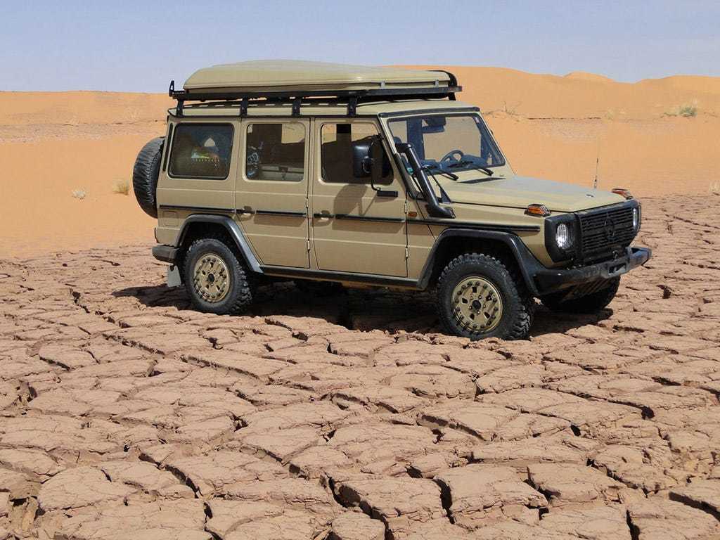 Mercedes-Benz Gelandewagen G Class (1990-2018) Slimline II Roof Rack Kit