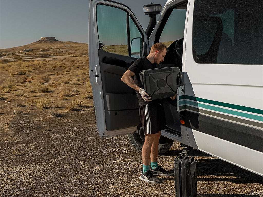 20l Fuel Jerry Can - Black Steel Finish