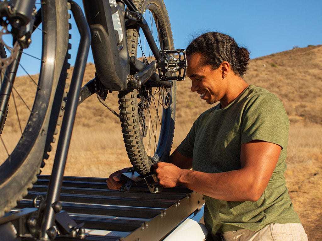 Toyota 4Runner 5th Gen (2010-2024) Slimsport Roof Rack Kit / Light Bar Ready