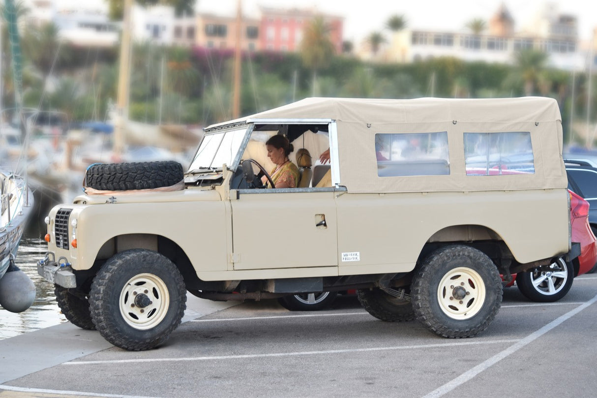 Hood With Side Windows 110" - Light Sand - SEÑORBARBO