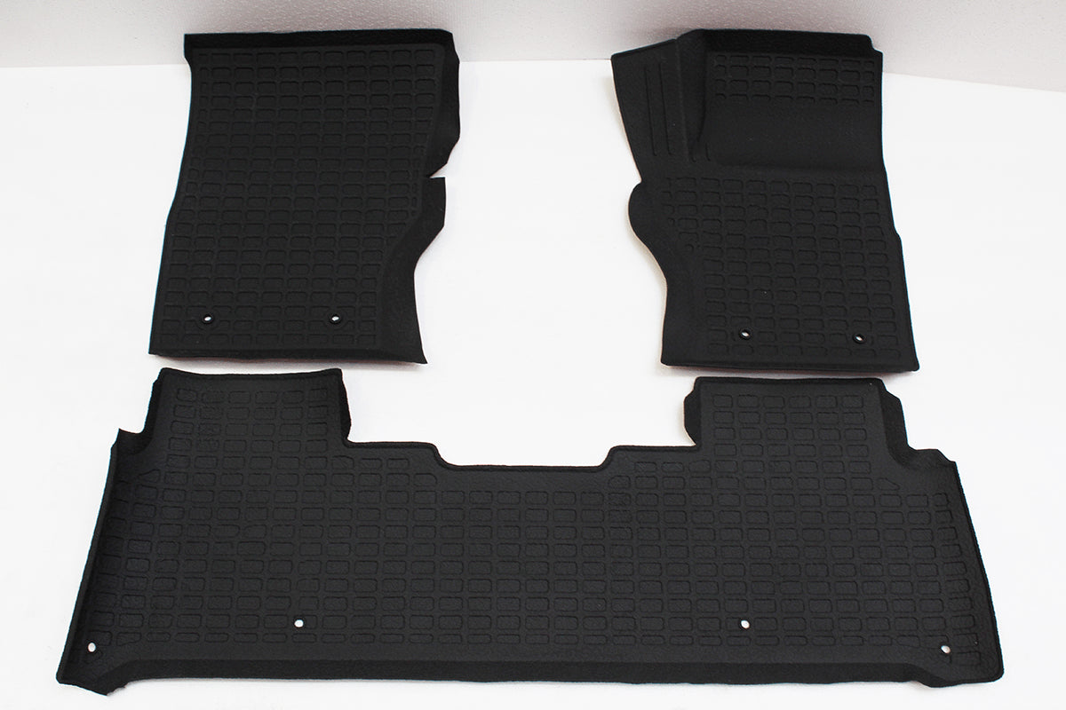 Rubber Floor Mats - Discovery 5 RHD