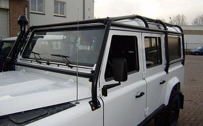 Defender roll cage - 110 four-door station wagon - full 8 point internal and external roll cage