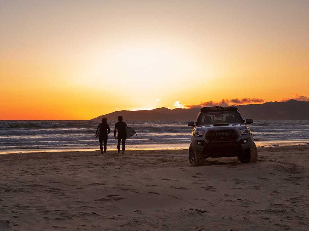 Toyota Tacoma (2005-2023) Slimsport Roof Rack Kit / Light Bar Ready