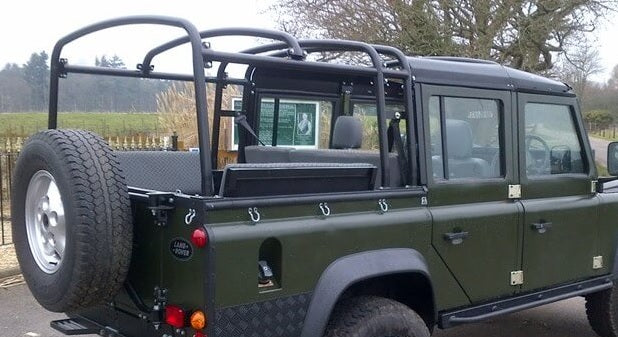 Black Hood Sticks - Heavy Duty - For Defender 110 - 5 Doors - AWT