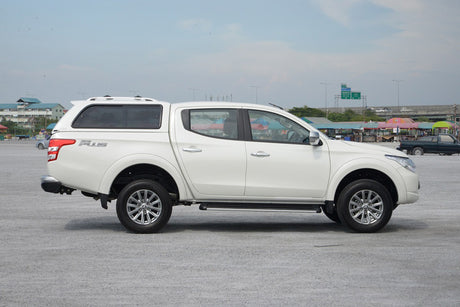 Fiberglass ALPHA GSS canopy with windows (double cab)