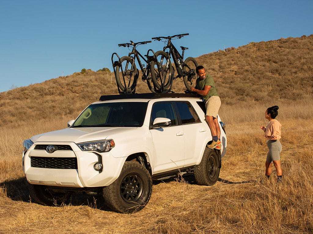Toyota 4Runner 5th Gen (2010-2024) Slimsport Roof Rack Kit / Light Bar Ready