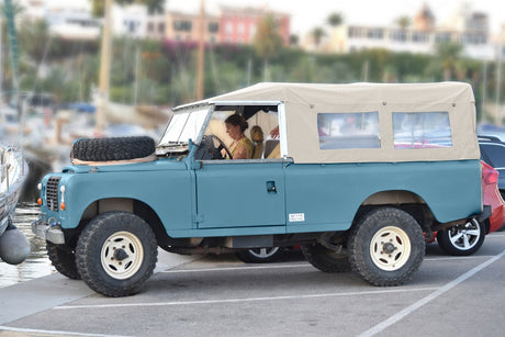 Hood With Side Windows 109" - Light Sand