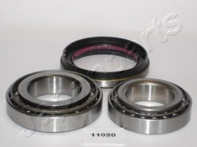 Seal kit and 2 front hub bearings