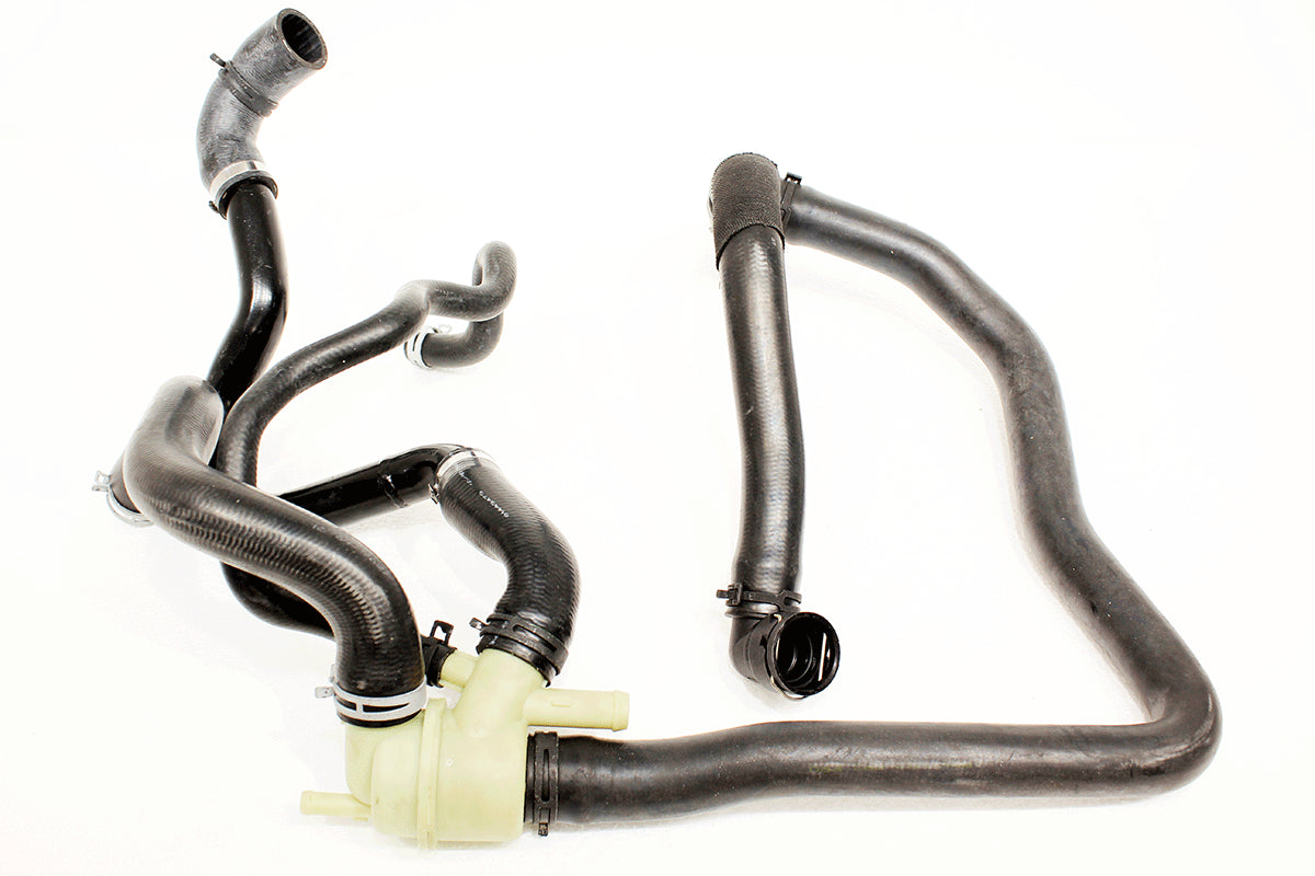 Hose - thermostat to radiator & egr coolers 2.7d/ l319/l320