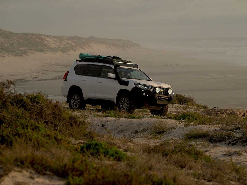 Toyota Prado 150 (2010-2024) Slimsport Roof Rack Kit / Light Bar Ready