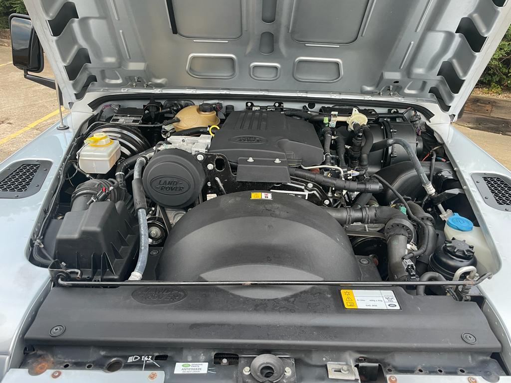 Bonnet Stay Kit for Land Rover Defender TD5 / PUMA - AG PARTS