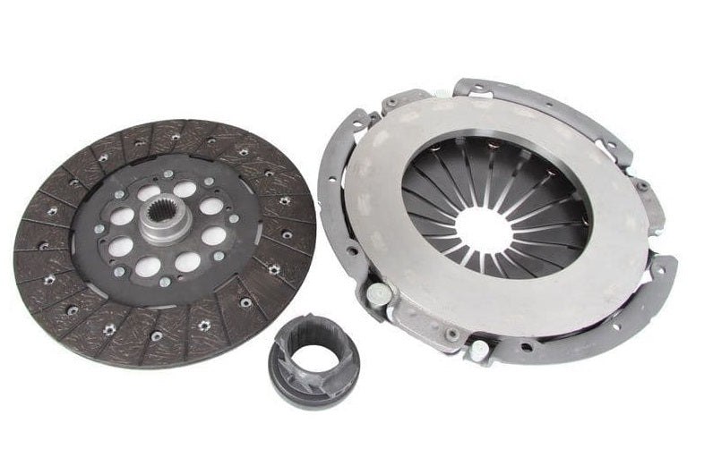 Clutch kit includes bearing