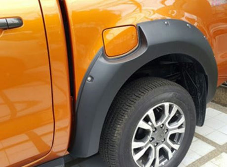 Kit Aletines Ford Ranger en ABS +45mm Con Sensores de Parking