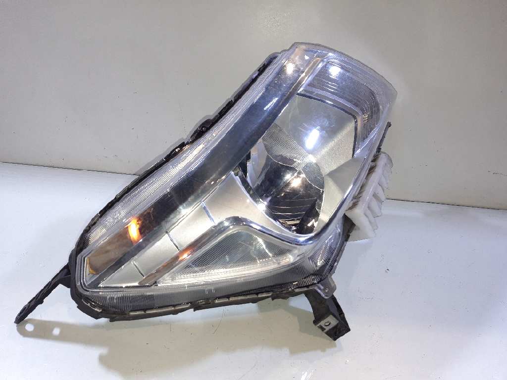 Right Front Headlight